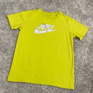 Nike 100% cotton tee